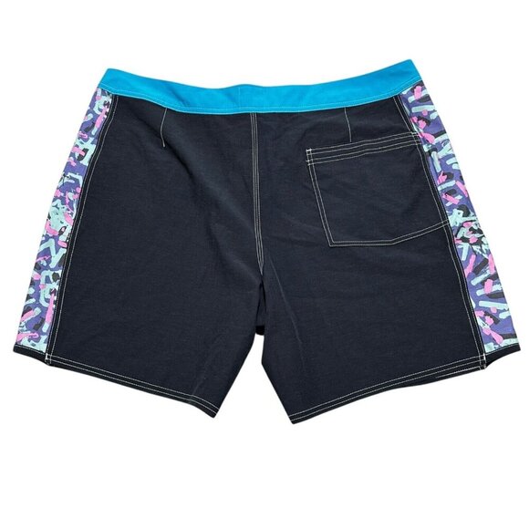 Quiksilver x Stranger Thing Men Size 40 Original Arch 1986 Board Shorts 18” NWT - Picture 8 of 12